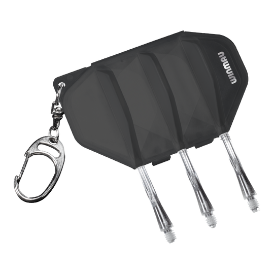 Letecké pouzdro Winmau Fusion - Čiré černé Das Bild zeigt das Winmau Fusion Flightcase in der Farbe Clear Black. Es besitzt einen Schlüsselanhänger und Platz für Darts-Flights und -Shafts.