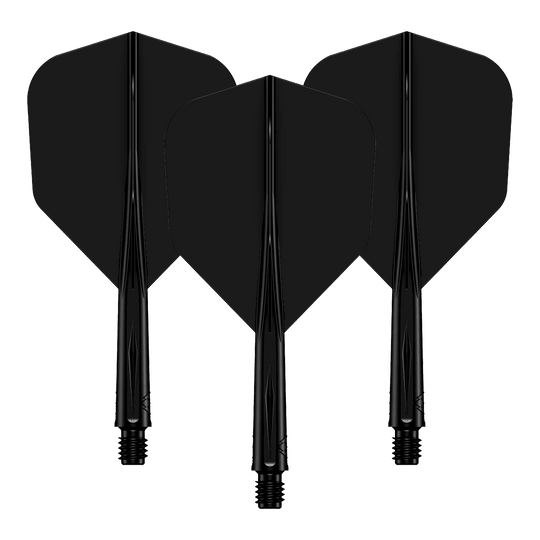 Das Bild zeigt drei schwarze Dartflights mit passenden Dartschäften. Sie sind hintereinander angeordnet und haben eine glänzende Oberfläche.