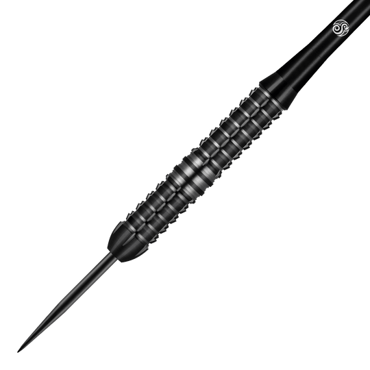Šipky Shot Redline Blazed Steel Das Bild zeigt einen schwarzen Steeldart namens "Shot Redline Blazed". Der Dart hat ein geriffeltes Griffstück für besseren Halt.