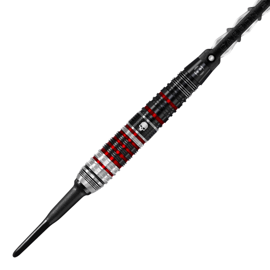 Měkké šipky Harrow's Ryan Searle Heavy Metal Series 2 Das Bild zeigt einen Harrows Ryan Searle Heavy Metal Series 2 Softdart. Der Dartpfeil ist schwarz, silber und rot mit einem Totenkopf-Design auf dem Griff.