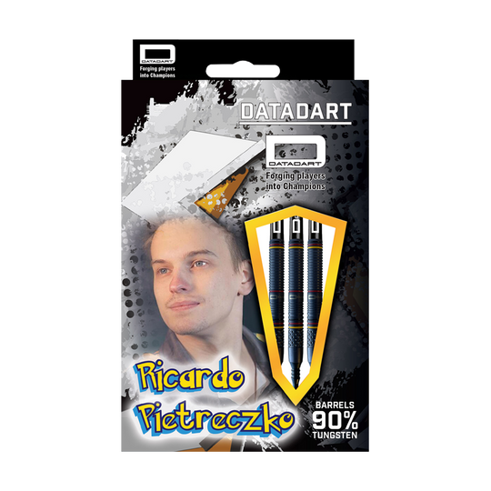 Das Bild zeigt die Datadart Ricardo Pietreczko Pikachu Softdarts - 21g aus einer anderen Perspektive. Diese Softdarts bieten ein einzigartiges Design und gute Spieleigenschaften.