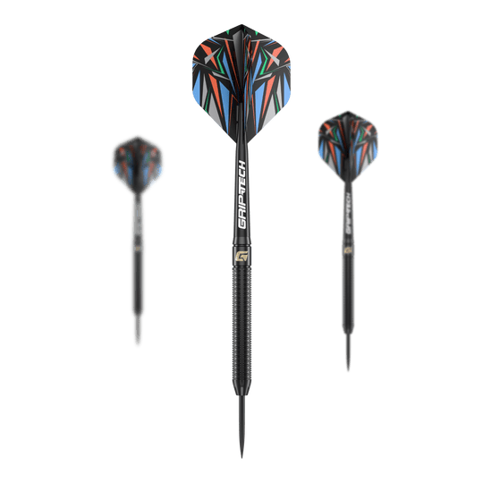 Ocelové šipky GOAT Athlete Black Brass - 13g Das Bild zeigt drei schwarze Steeldarts mit farbenfrohen Flights und der Aufschrift "GRIP-TECH". Es handelt sich um das Produkt "GOAT Athlete Black Brass Steeldarts - 13g".