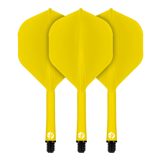 Das Bild zeigt drei gelbe Dartflights des Produkts "Shot Flight Deck No2 Standard Flight-System". Sie sind nebeneinander aufgestellt und haben ein einheitliches Design.