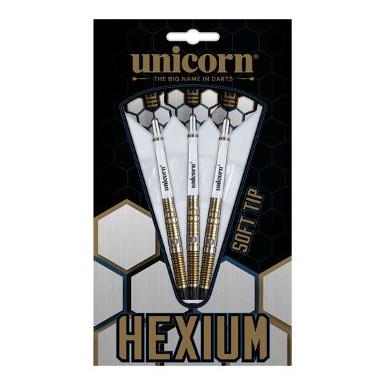 Měkké šipky Unicorn Hexium Style 03 zlaté a černé - 23g Abgebildet sind die Unicorn Hexium Style 03 Gold & Black Softdarts mit 23g. Die Pfeile zeichnen sich durch ihr elegantes Design in Gold und Schwarz aus.