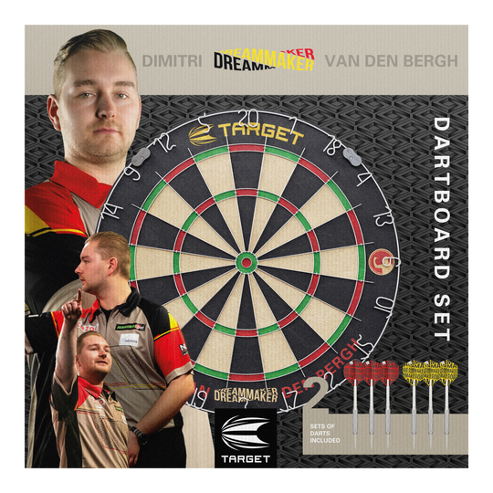 Sada ocelových terčů na terč Dimitri Van Den Bergh Das Bild zeigt das Produkt "Target Dimitri Van Den Bergh Steeldartboard Set" mit einer großen Dartscheibe in der Mitte. Rechts unten sieht man sechs mitgelieferte Darts und im Hintergrund ist Dimitri Van Den Bergh mehrfach abgebildet.