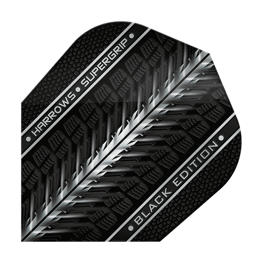 Letky Harrows Supergrip Black Edition č. 6 Das Bild zeigt das Produkt "Harrows Supergrip Black-Edition No6 Flights". Das Flight ist schwarz mit silbernen und grauen Akzenten sowie der Aufschrift "HARROWS SUPERGRIP BLACK EDITION".