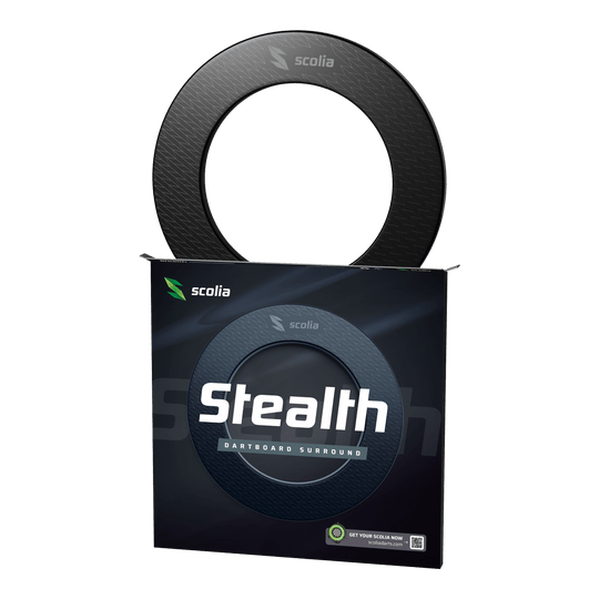 Obložení terče Scolia Stealth Das Bild stellt das Scolia Stealth Dartboard Surround dar. Es schützt die Umgebung und rahmt die Dartscheibe stilvoll ein.