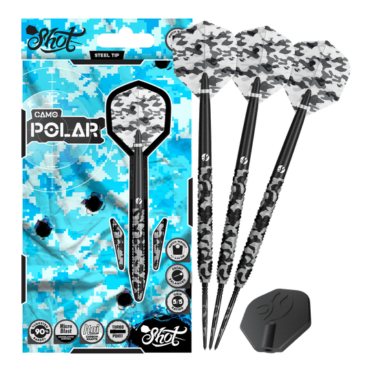 Shot Camo Polar Turbo Point Steeldarts sind Dartpfeile im Tarnmuster. Sie liegen nebeneinander auf hellem Hintergrund.