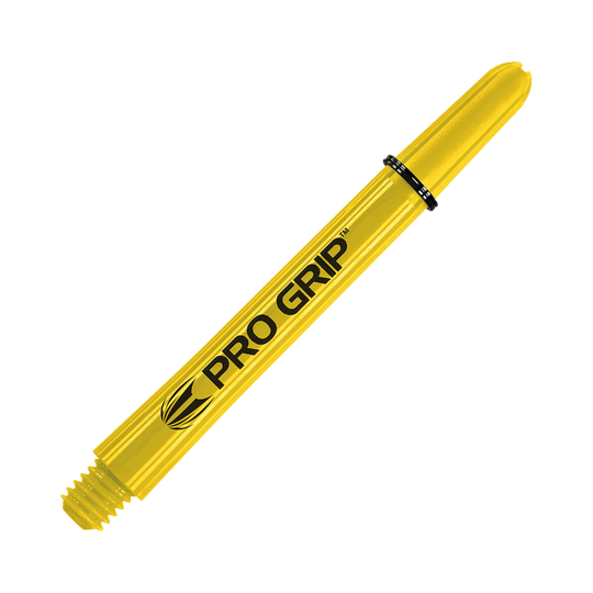 Target Pro Grip Shafts – 3 sady – žlutá Das Bild zeigt einen gelben Dart-Schaft mit der Aufschrift "PRO GRIP". Der Schaft hat eine Länge von 48 mm und ist für den Einsatz bei Darts geeignet.