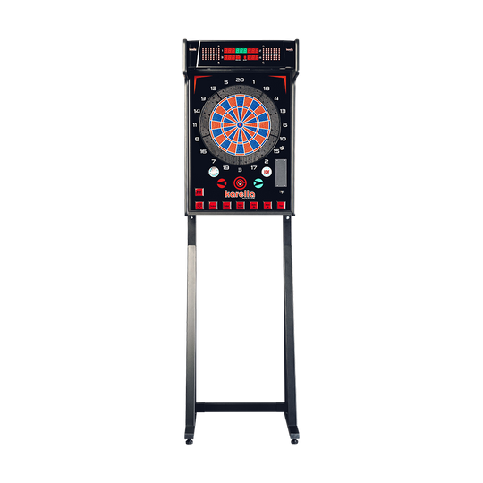 Auf dem Bild ist der Karella E-MASTER Dartautomat ohne Münzeinwurf zu sehen. Das Gerät steht auf zwei Beinen und hat eine elektronische Dartscheibe mit verschiedenen Bedientasten.