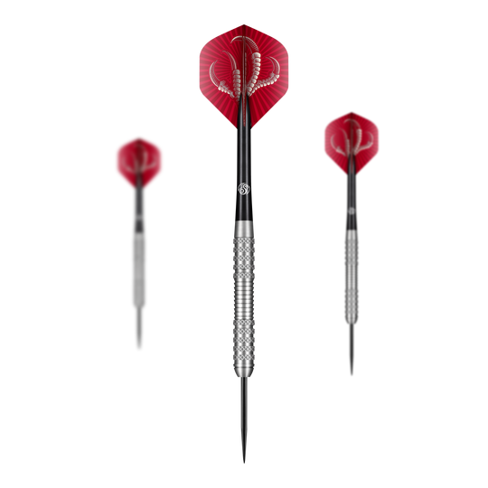Das Bild zeigt drei Steeldarts aus der Produktreihe "Shot Birds Of Prey Osprey". Die Darts haben silberne Spitzen und Griffe sowie rote Flights mit dekorativem Muster.