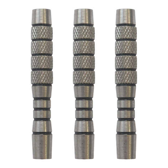 McDart vroubkované kapkovité hlavice na softdarty - 18g McDart Knurled Teardrop Softdart Barrels - 18g als Set werden gezeigt. Das Set enthält mehrere Softdart Barrels mit Teardrop-Form und 18 Gramm Gewicht.
