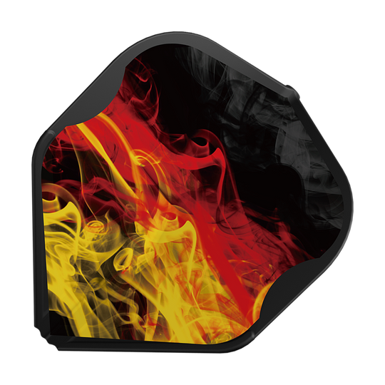 Das Bild zeigt das Produkt "L-Style RYB-Series Type D Black L1EZ Flights". Das Flight ist schwarz und hat ein auffälliges Flammenmuster in Gelb und Rot.