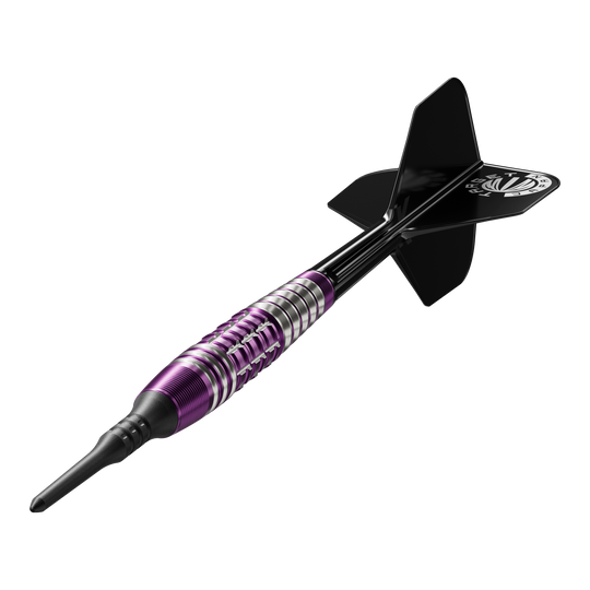 Dieses Bild zeigt einen Softdart aus der "Target Japan Prime Series Tung Suk Zenith GEN1" mit einem Gewicht von 19g. Der Dart hat ein auffälliges Design mit lila und silbernen Akzenten sowie schwarzen Flights.