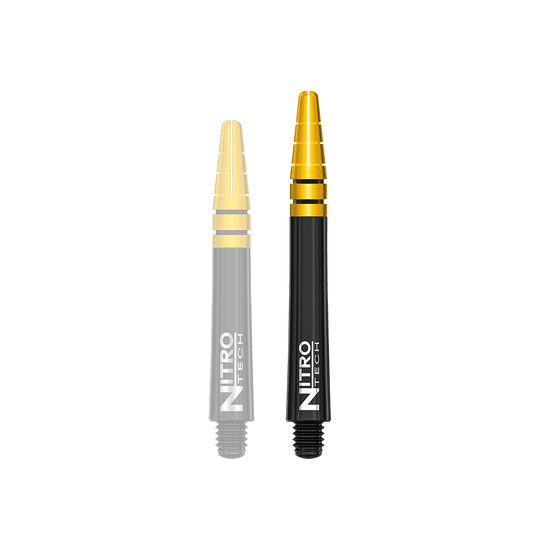 C702_Red_Dragon_Nitrotech_Black_Gold_Shafts_42mm_1 Das Bild zeigt zwei schwarze und goldene Dartschäfte mit der Aufschrift "Nitro Tech". Sie sind gerade nebeneinander angeordnet und heben sich deutlich vom weißen Hintergrund ab.