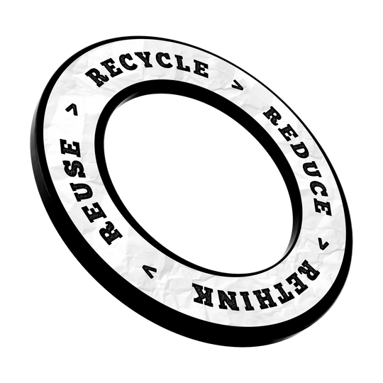 McDart Recyklace Snížení Přehodnocení Znovupoužití Obložení terče Ein Dartboard-Surround Ring mit markantem Schriftzug liegt mittig. Die Ränder und Zahlen sind exakt platziert.