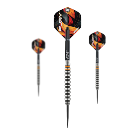 Ocelové šipky Winmau Fury - 22g Das Bild zeigt die Winmau Fury Steeldarts mit einem Gewicht von 22g. Diese Darts sind für Steeldartspieler geeignet.
