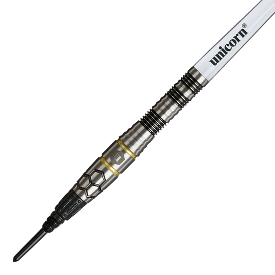 Měkké šipky Unicorn Hexium Style 01, černo-zlaté - 22g Unicorn Hexium Style 01 Black & Gold Softdarts - 22g ist ein eleganter Softdart in Schwarz und Gold. Das Produkt eignet sich ideal für Präzisionswürfe beim Dartspiel.