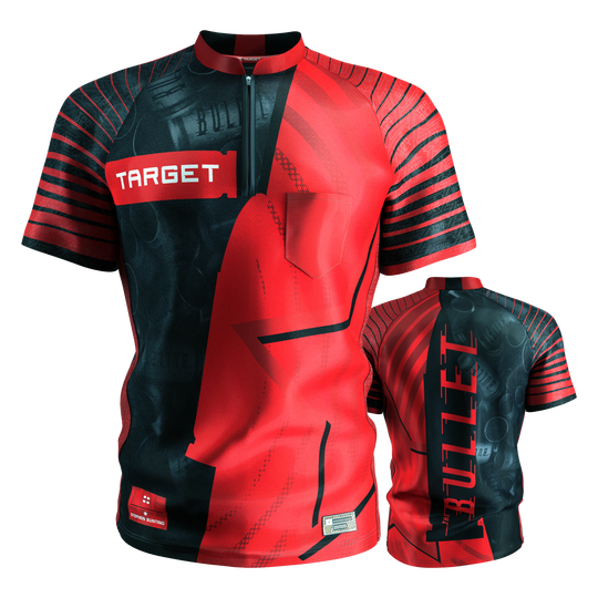 Tričko Target Coolplay Stephen Bunting 2025 s motivem šipky Das Bild zeigt das "Target Coolplay Stephen Bunting 2025 Dartshirt" in auffälligem Rot und Schwarz. Auf der Vorderseite steht "TARGET" und auf der Rückseite ist groß "BULLET" zu lesen.