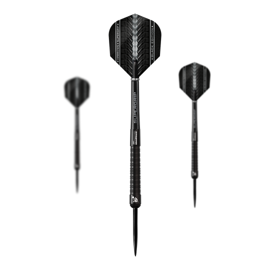 Ocelové šipky Harrows Supergrip Black Edition Das Bild zeigt drei schwarze Steeldarts der Marke Harrows Supergrip Black-Edition. Die Darts haben ein elegantes Design mit silbernen und schwarzen Akzenten.