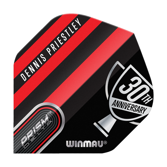 Das Bild zeigt ein Dart-Flight mit dem Namen "Dennis Priestley" und einem schwarz-roten Design. Auf dem Flight steht zudem "30th Anniversary" und "Winmau Prism Delta".