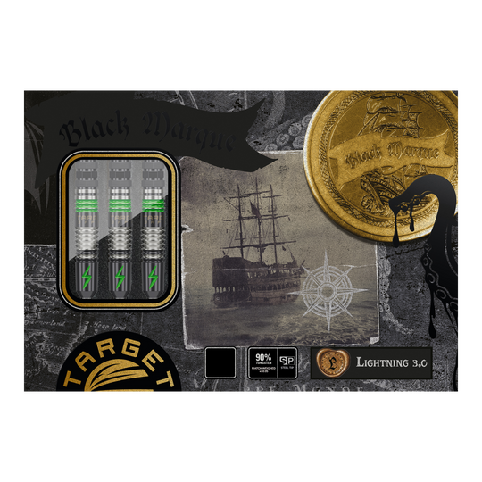 Das Bild zeigt die Verpackung der "Target Japan Black Marque Lightning 3 SP Steeldarts". Auf der Verpackung sind drei Dartpfeile, ein altes Segelschiff und goldene Münzen abgebildet.