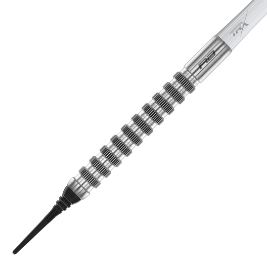 Šipky Red Dragon Javelin Speedline Soft - 20g Das Bild zeigt einen Red Dragon Javelin Speedline Softdart mit einem Gewicht von 20g. Der Dart hat ein silbernes, geriffeltes Barrel und eine schwarze Softspitze.