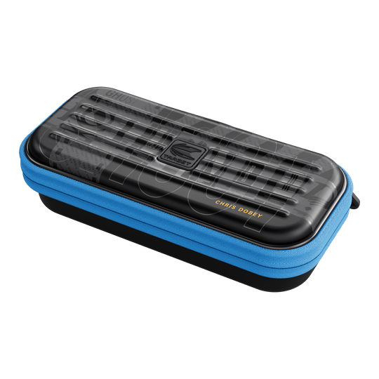 Pouzdro na šipky Takoma Ghost Series Chris Dobey Gezeigt wird das Takoma Ghost Series Chris Dobey Dartcase. Das robuste Etui eignet sich ideal zur Aufbewahrung von Darts.