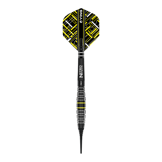 Šipky Red Dragon Astraeus Q4X Torpedo Soft - 20g Das Bild zeigt den Red Dragon Astraeus Q4X Torpedo Softdart mit einem Gewicht von 20g. Der Dart hat ein modernes Design mit schwarzen und gelben Akzenten.