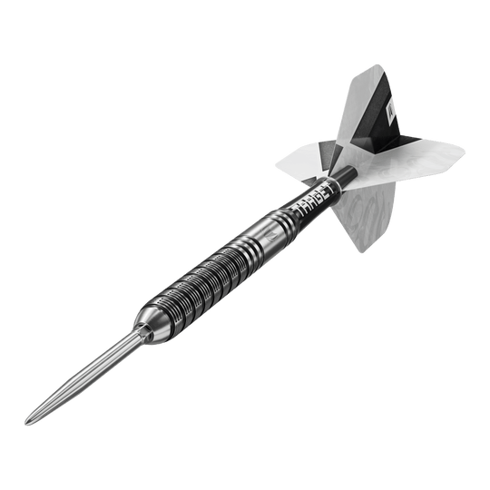 Šipky Target Beau Greaves GEN1 Swiss Point ocelové Hier werden die Target Beau Greaves GEN1 Swiss Point Steeldarts in einer weiteren Perspektive gezeigt. Das Bild hebt die Form und das Design der Darts hervor.