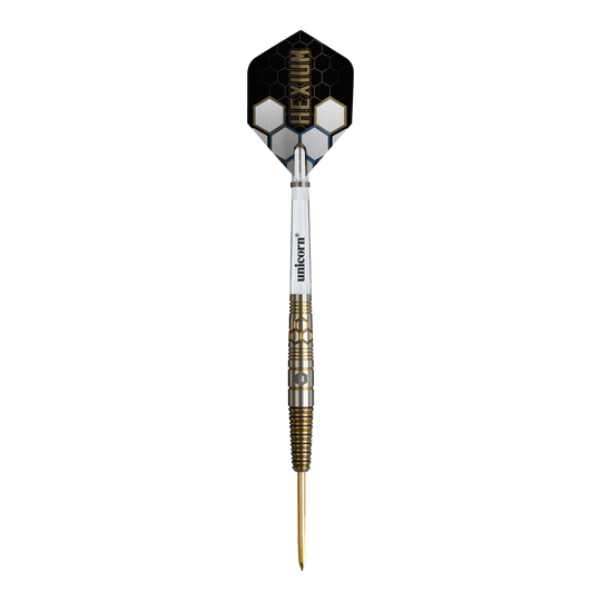 Ocelové šipky Unicorn Hexium Style 03 Zlaté a černé Unicorn Hexium Style 03 Gold & Black Steeldarts werden in dieser Abbildung dargestellt. Die besondere Gold-Schwarz-Optik hebt die Darts hervor.