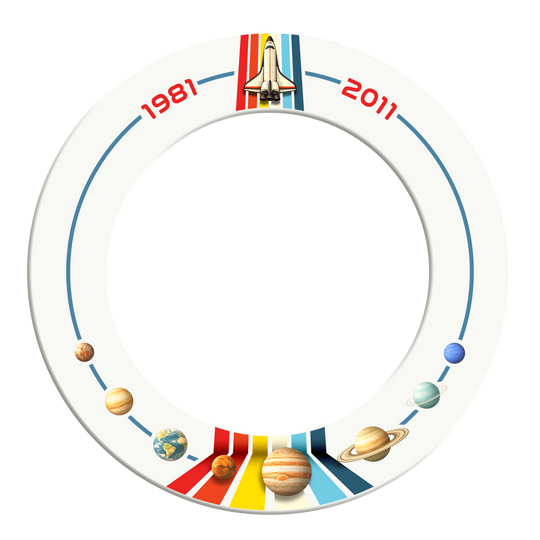 Obklopení terče raketoplánu McDart McDart Weltraum Shuttle Dartboard Surround wird abgebildet. Das Produkt dient als Schutzring für Dartboards.