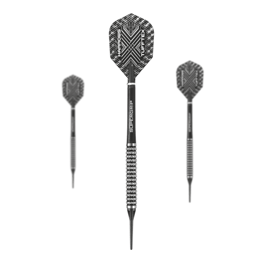 Měkké šipky Harrows Nemesis Das Bild zeigt drei Harrows Nemesis Softdarts mit schwarzem und silbernem Design. Die Darts haben strukturierte Griffe und auffällige Flights mit dem Schriftzug "Harrows TUFFTEX".