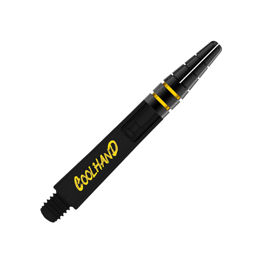 Red Dragon Nitrotech Luke Humphries Coolhand shafty - černé Das Bild zeigt einen schwarzen Dart-Schaft mit gelben Akzenten. Auf dem Schaft steht das Wort "COOLHAND" in gelber Schrift.