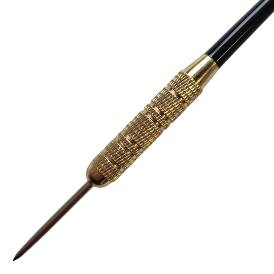 Abgebildet sind die McDart Golden Star Steeldarts - 12 Darts mit 18 Gramm. Die Darts sind sauber angeordnet und in edlem Gold gehalten.
