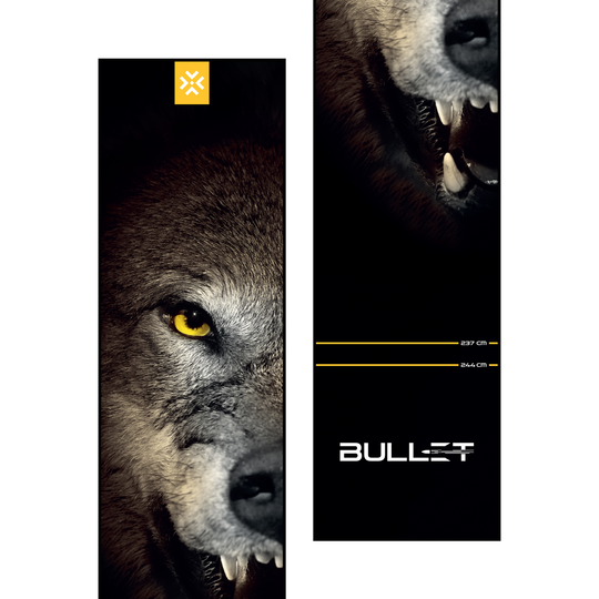 Podložka na šipky Bullet Fang Hier sieht man die Bullet Fang Dartmatte. Sie dient als Schutzunterlage für den Dartbereich und hilft beim richtigen Stellen der Wurflinie.