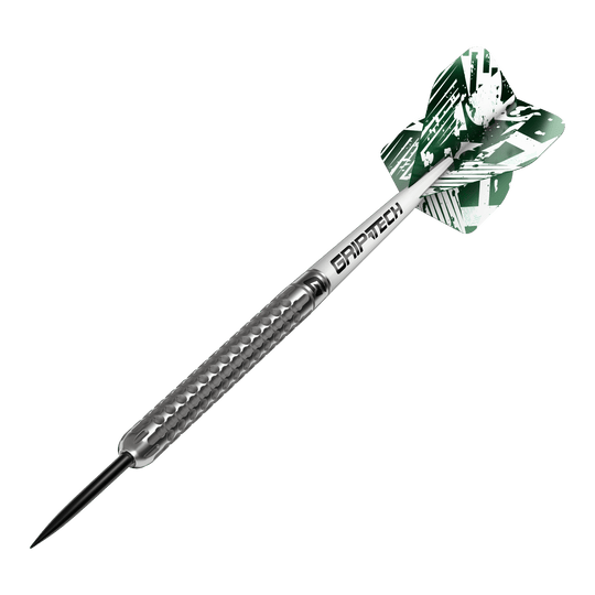 Šipky GOAT Fairway V1 z wolframové oceli Das Bild zeigt einen GOAT Fairway V1 Tungsten-Steeldart mit silbernem, strukturiertem Griff. Am hinteren Ende befindet sich ein grüner Flight mit weißem Muster und der Aufschrift "GRIPTECH".