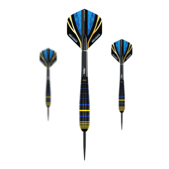 Šipky Red Dragon Luke Humphries World Champion Brass Steel Das Bild zeigt drei Luke Humphries World Champion Brass Steeldarts von Red Dragon. Die Darts haben schwarze, blaue und gelbe Akzente sowie auffällige Flights mit blauem Muster.