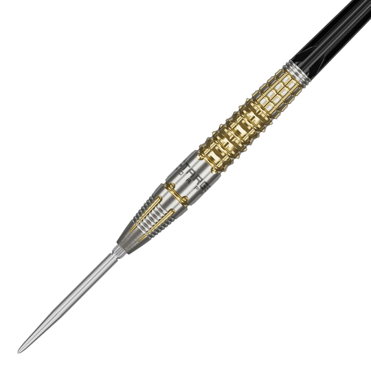 Das Bild zeigt einen Target Black Marque Warrior Swiss Point Steeldart. Der Dart ist silber und goldfarben mit auffälligen Rillen und einem spitzen Metallende.