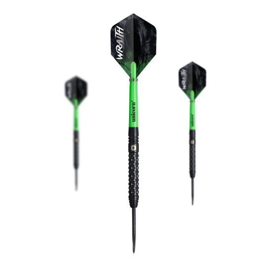 Auf dem Bild sind drei Unicorn Wraith Steeldarts zu sehen. Die Darts haben schwarze Spitzen, grüne Schäfte und schwarze Flights mit der Aufschrift "WRAITH".