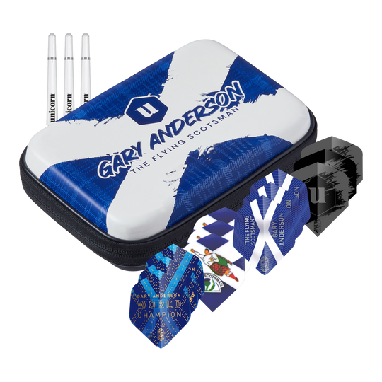 Das Bild zeigt das "Unicorn Ultra Gary Anderson Dartwallet mit Zubehör" mit einem blauen Etui im schottischen Design. Es sind verschiedene Dart-Flights und drei Dart-Schäfte als Zubehör zu sehen.