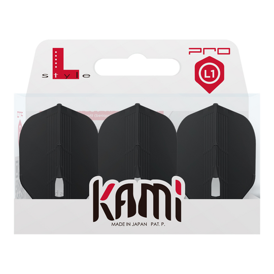 L-Style KAMI L1PRO Flights Das Bild zeigt eine Packung mit drei schwarzen Dartflights der Marke Kami. Auf der Verpackung steht "L-Style" und "Made in Japan".