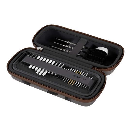 Hier sieht man das Target Star Wars Boa Dartcase - Mandalorian. Dieses Dartcase zeigt ein Mandalorian-Motiv aus dem Star Wars Universum.