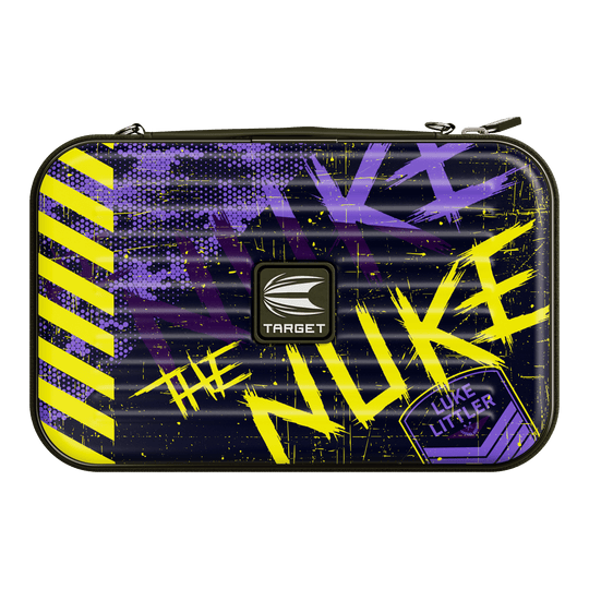Dieses Bild zeigt das Target Takoma Luke Littler XL Dartcase. Das Case bietet Schutz und Organisation für Darts und Zubehör.