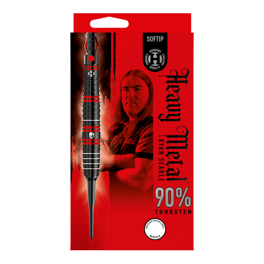 Měkké šipky Harrow's Ryan Searle Heavy Metal Die Verpackung zeigt die Harrows Ryan Searle Heavy Metal Softdarts mit einem Bild von Ryan Searle. Das Design hebt 90% Tungsten und ein auffälliges rot-schwarzes Farbschema hervor.