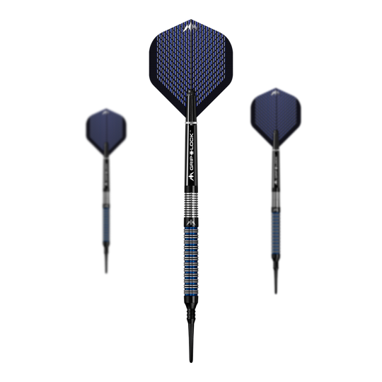 Měkké šipky Mission Nightfall Model 1 Das Bild zeigt drei Softdarts des Modells "Mission Nightfall Model 1". Die Darts haben schwarze Spitzen, blaue Flügel und einen silber-blau gestreiften Griff.
