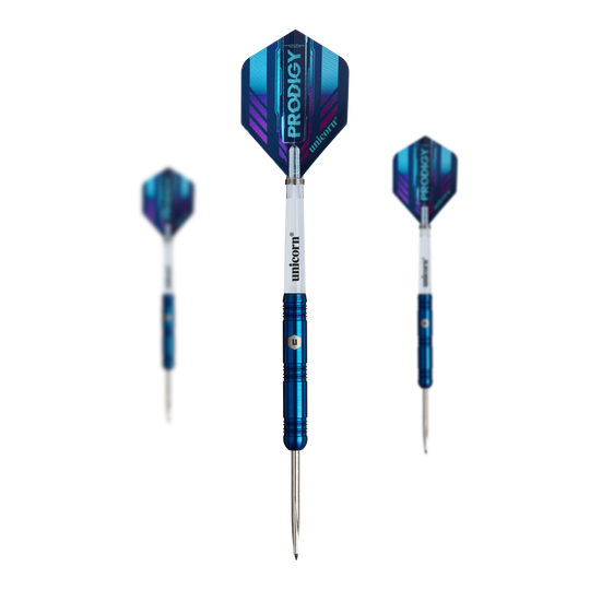 Paralelní ocelové šipky Unicorn Prodigy 01 Das Bild zeigt drei Steeldarts des Produkts "Unicorn Prodigy 01 Parallel". Die Darts haben blaue Schäfte und weiße Flights mit dem Aufdruck "PRODIGY".