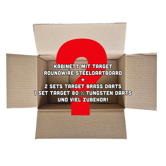 Auf dem Bild ist eine offene Pappschachtel mit einem großen roten Fragezeichen zu sehen. Darauf steht geschrieben, dass die Box ein Target Roundwire Steeldartboard, Dartsets und viel Zubehör enthält.