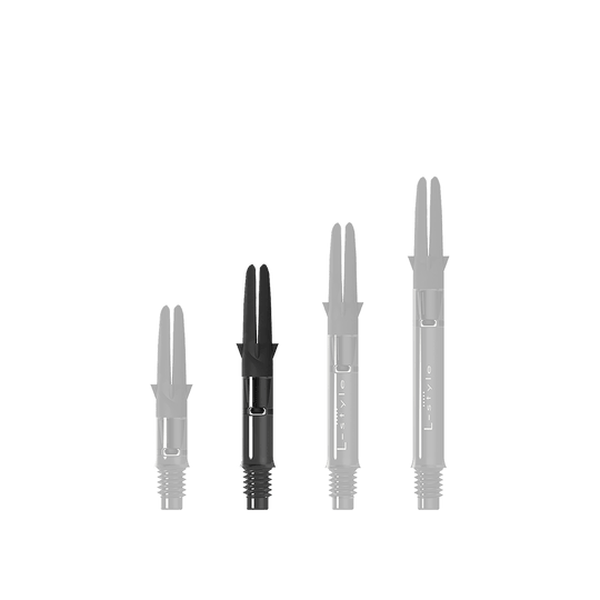 L-L-Style-Shaft Carbon Silent Straight - Černá Das Bild zeigt drei schwarze Dartshafts in unterschiedlicher Länge. Sie sind aus Carbon gefertigt und tragen die Aufschrift "L-Style".