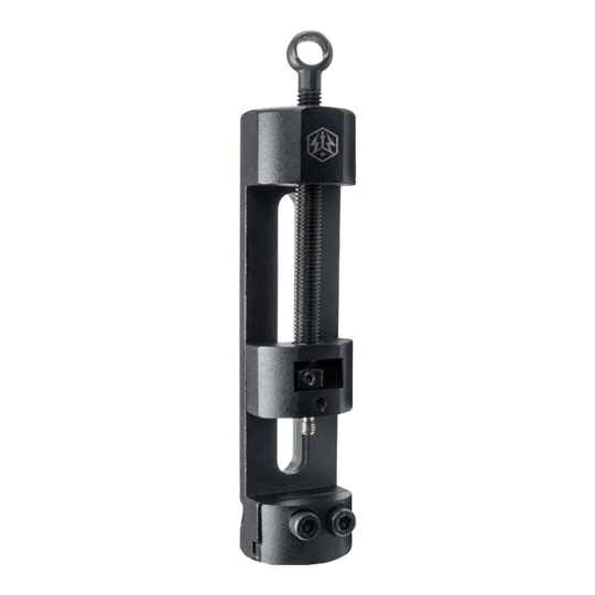 Nástroj na přepichování šipek Caliburn Professional - měnič hrotů Caliburn Professional Darts Repointing Tool - Spitzenwechsler wird auf dem Bild gezeigt. Dieses Werkzeug dient zum Wechseln der Spitzen bei Dartpfeilen.